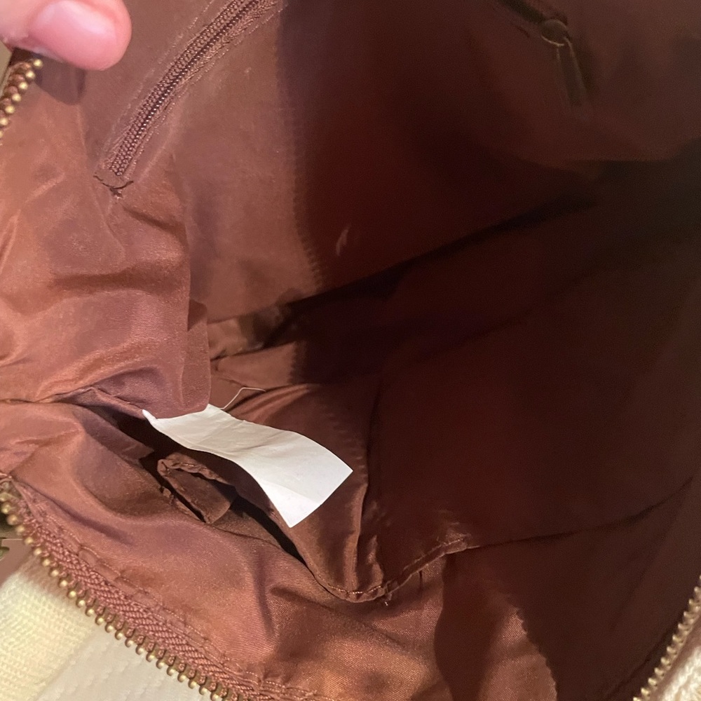 Brown no evident brand. Cross body purse. - Picture 4 of 6